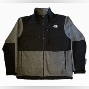 The North Face Men’s Retro Denali Fleece Zip up jacket.